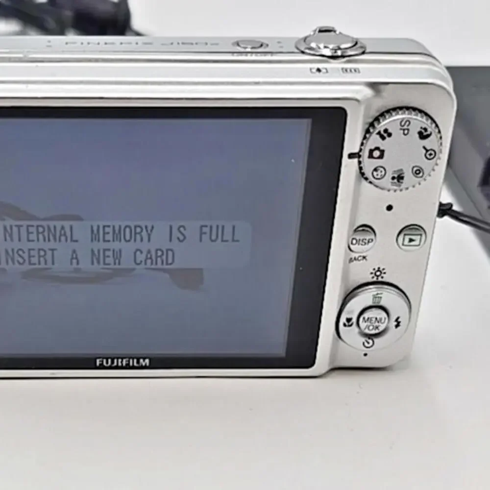Fujifilm‎ FinePix J150W 10MP Digital Camera with 5x Optical Zoom (Silver)
